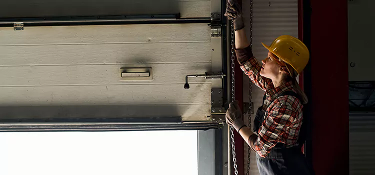 Addressing Common Garage Door Stoppage Issues in Neenah, WI